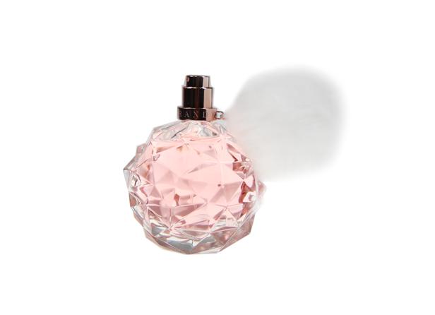 Flakon Ariana Grande Ari Woda Perfumowana 100ml